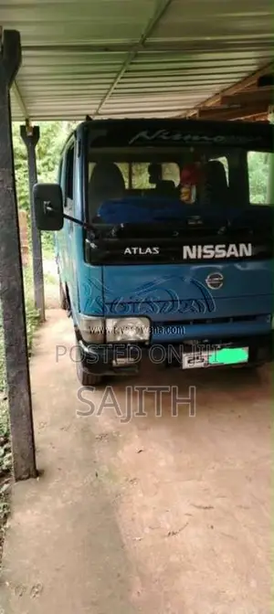 Nissan Atlas 1992 Crew Cab (Used)