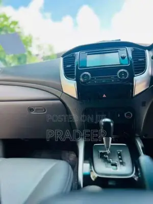 Mitsubishi L200 2017 Pickup (Used)