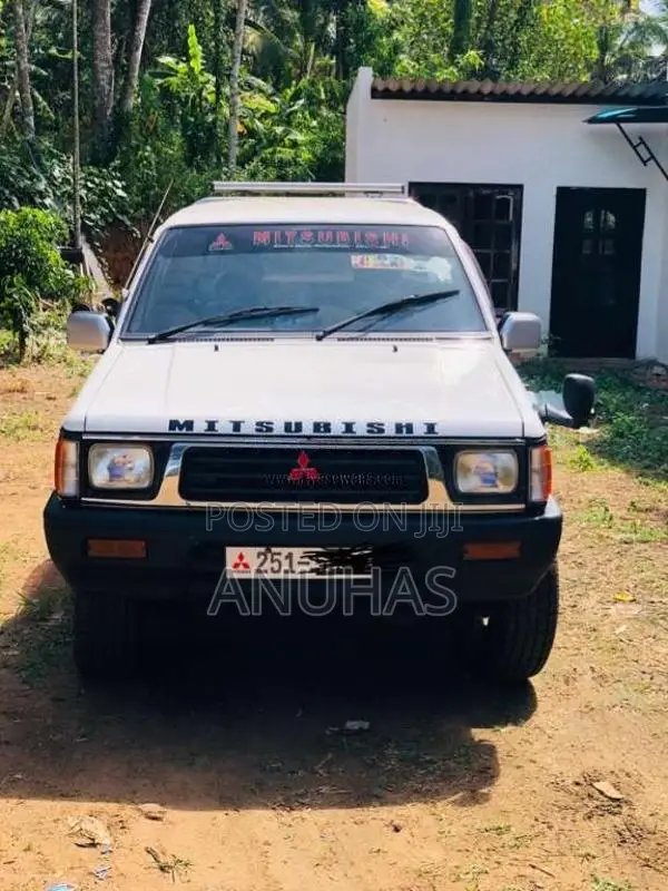Mitsubishi L200 1999 Pickup (Used)
