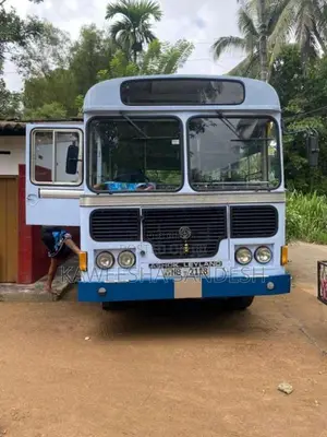 Ashok-Leyland Lynx 2011 Bus (Used)