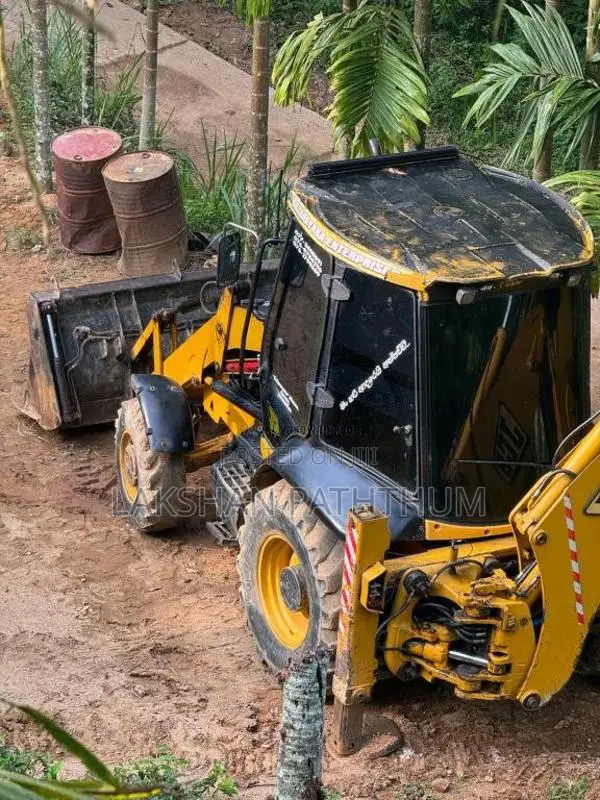 JCB 3CX 21 2012 Heavy-Duty (Used)