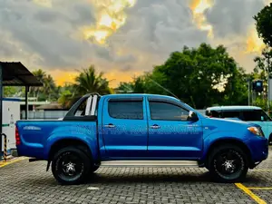 Toyota Hilux 3L TURBO 2006 Pickup (Used)