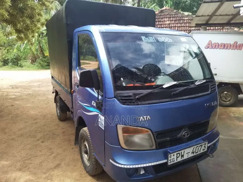 Tata Dimo Batta 2013 Lorry (Used)