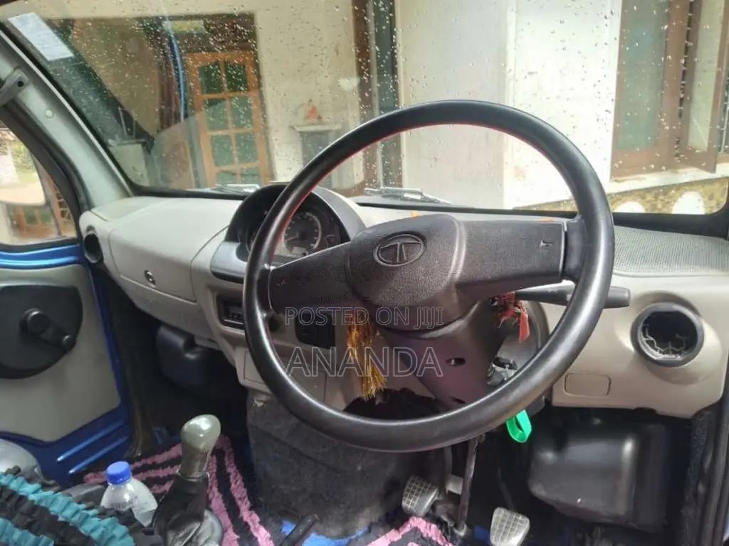 Tata Dimo Batta 2013 Lorry (Used)