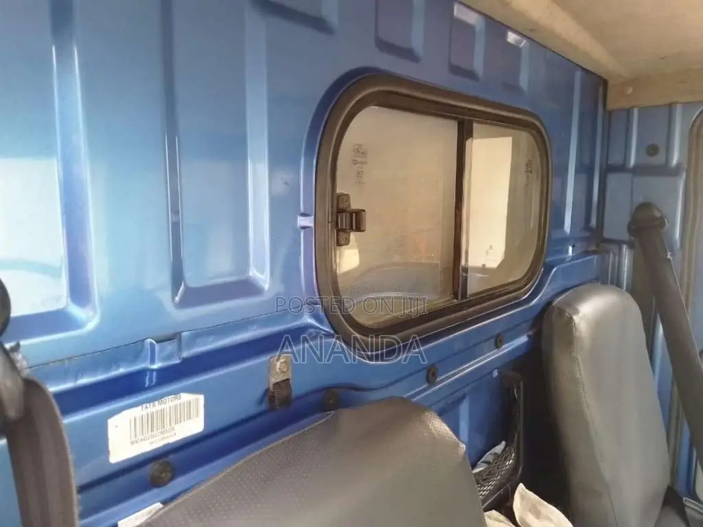 Tata Dimo Batta 2013 Lorry (Used)