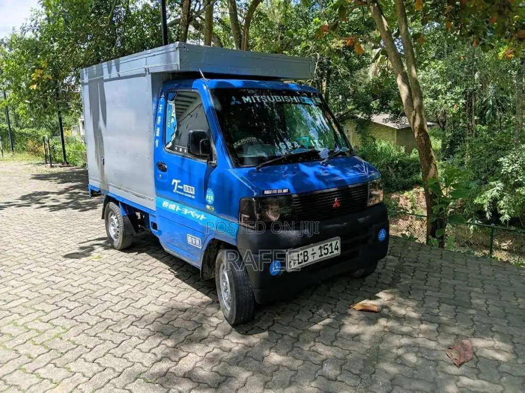 Mitsubishi Minicab 2002 Lorry (Used)