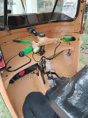 Bajaj RE 1999 Three Wheel (Used)