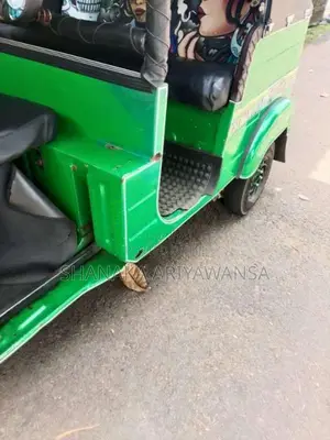 Bajaj RE 2004 Three Wheel (Used)