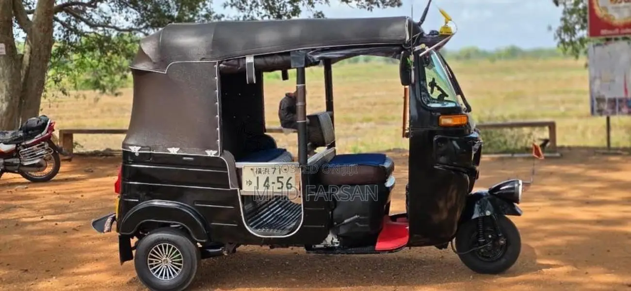 Bajaj RE 2015 Three Wheel (Used)