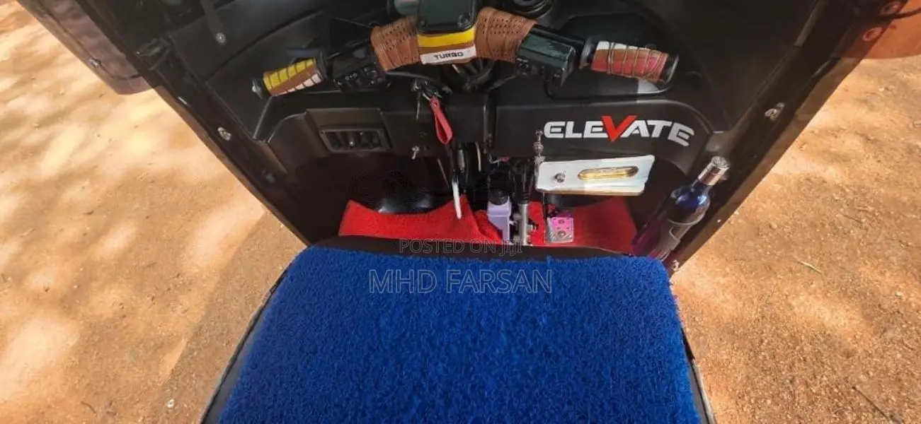 Bajaj RE 2015 Three Wheel (Used)
