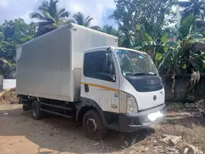 Tata Ultra 2016 Lorry (Used)