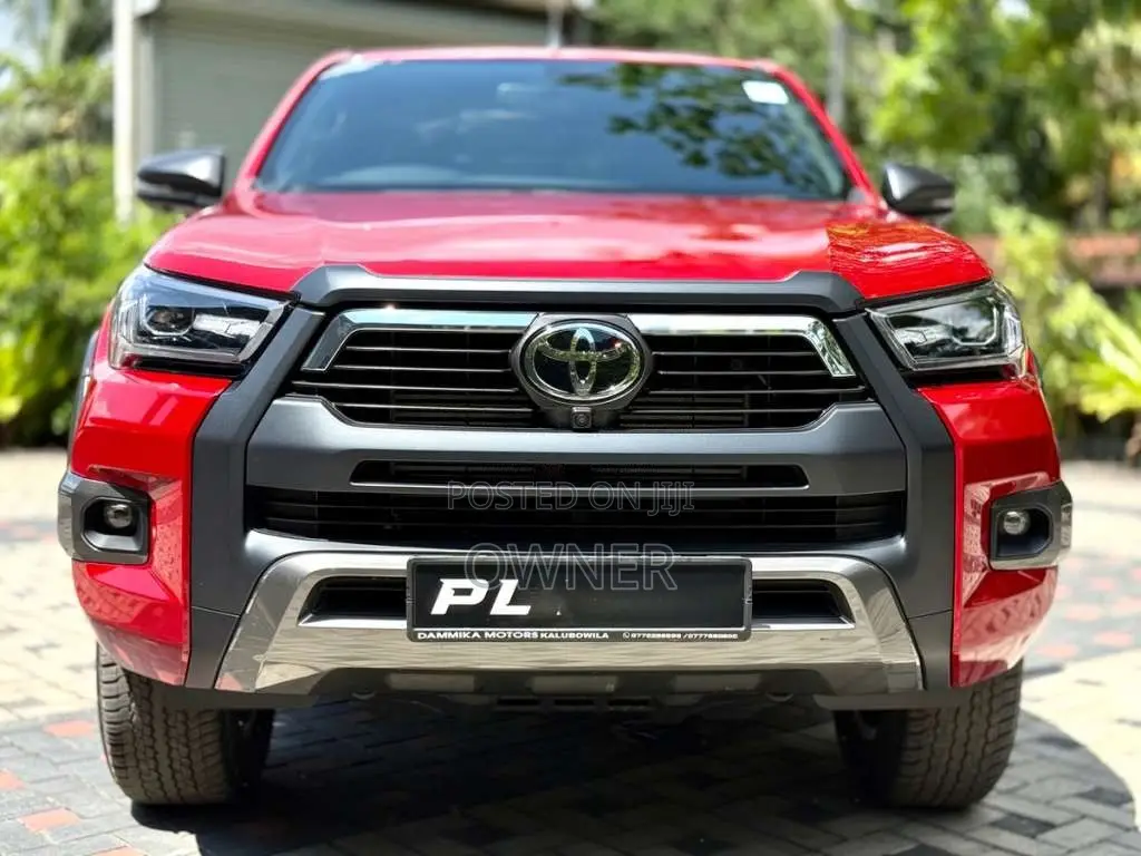 Toyota Hilux Rocco 2 8 Thailand 2025 Pickup (Used)
