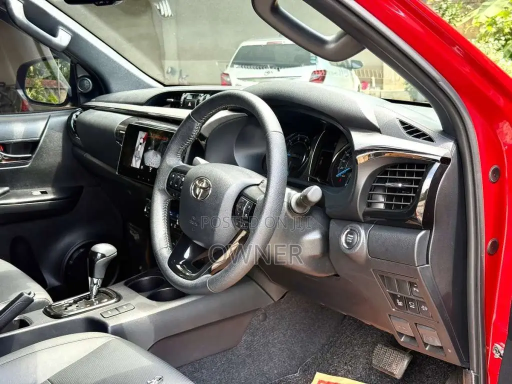 Toyota Hilux Rocco 2 8 Thailand 2025 Pickup (Used)