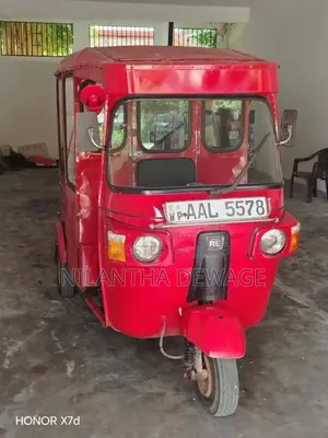 Bajaj RE 205 2013 Three Wheel (Used)
