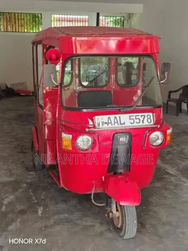Bajaj RE 205 2013 Three Wheel (Used)