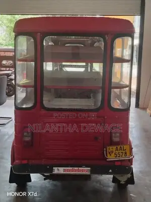 Bajaj RE 205 2013 Three Wheel (Used)
