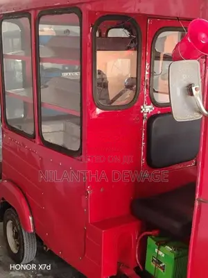 Bajaj RE 205 2013 Three Wheel (Used)
