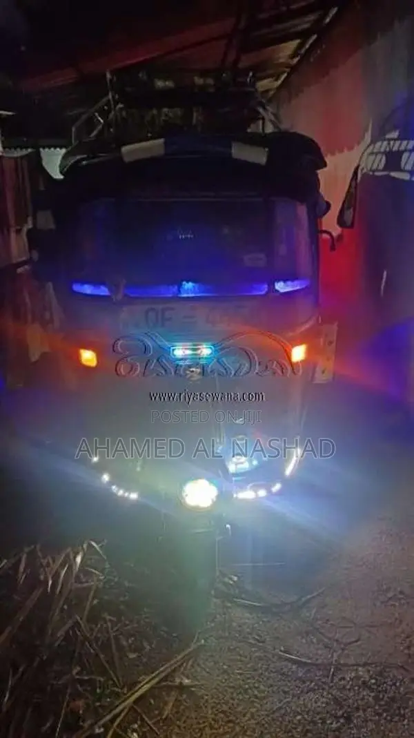 Bajaj RE 2 Stroke 2006 Three Wheel (Used)