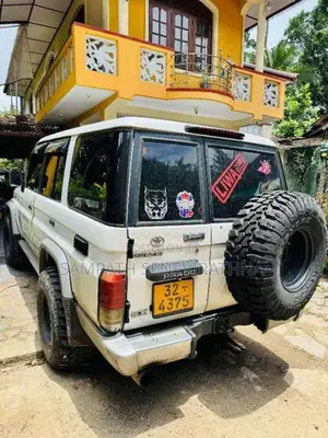 Toyota Land Cruiser 1994 SUV (Used)