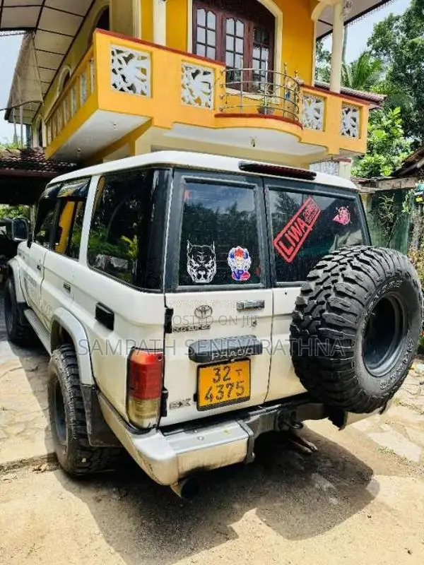 Toyota Land Cruiser 1994 SUV (Used)