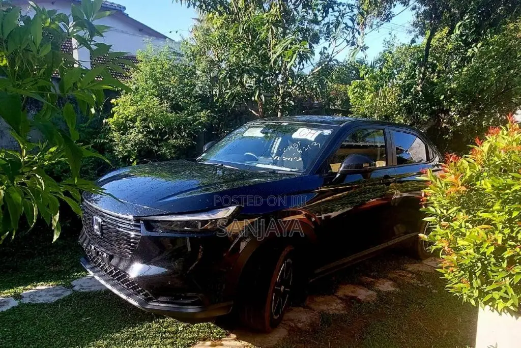 Honda Vezel X 2023 SUV (Used)