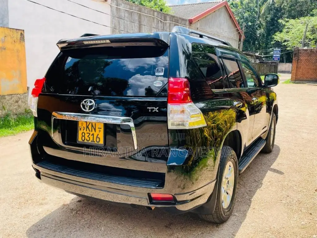 Toyota Land Cruiser Prado 2010 SUV (Used)
