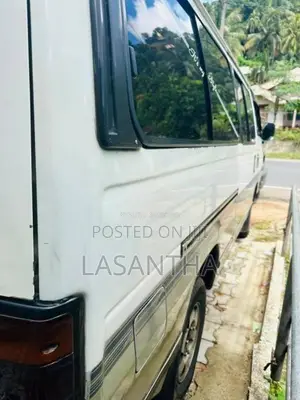Nissan Caravan 1999 Van (Used)