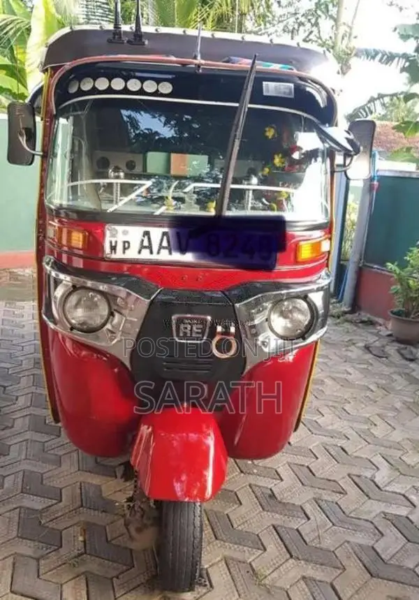 Bajaj 4 Stroke 2014 Three Wheel (Used)
