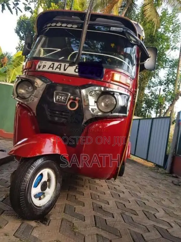 Bajaj 4 Stroke 2014 Three Wheel (Used)