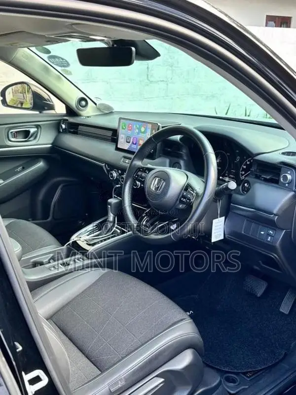 Honda Vezel Z Premium 2024 SUV (Used)