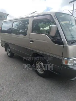 Nissan Caravan 1993 Van (Used)