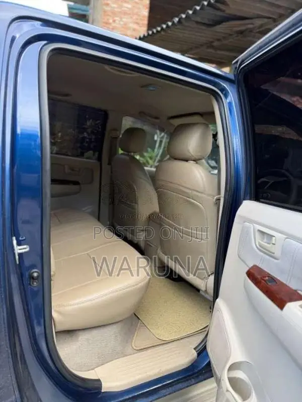 Toyota HILUX VIGO G GRADE 2008 Pickup (Used)