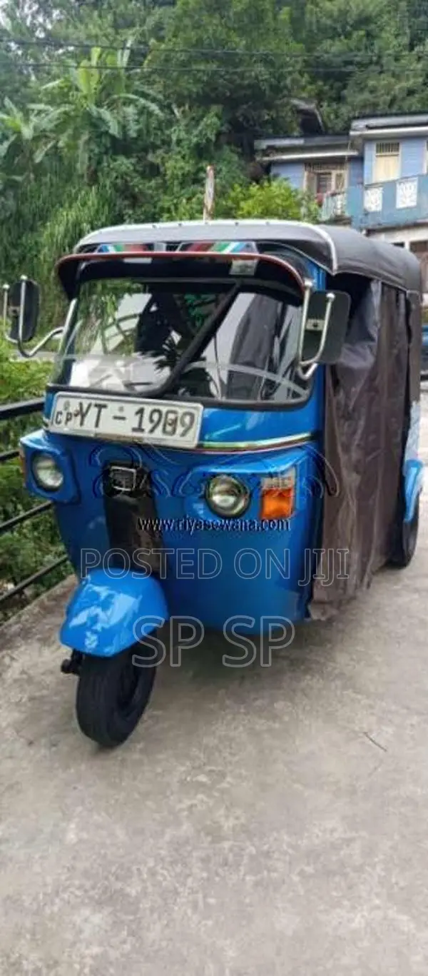 Bajaj RE 2011 Three Wheel (Used)