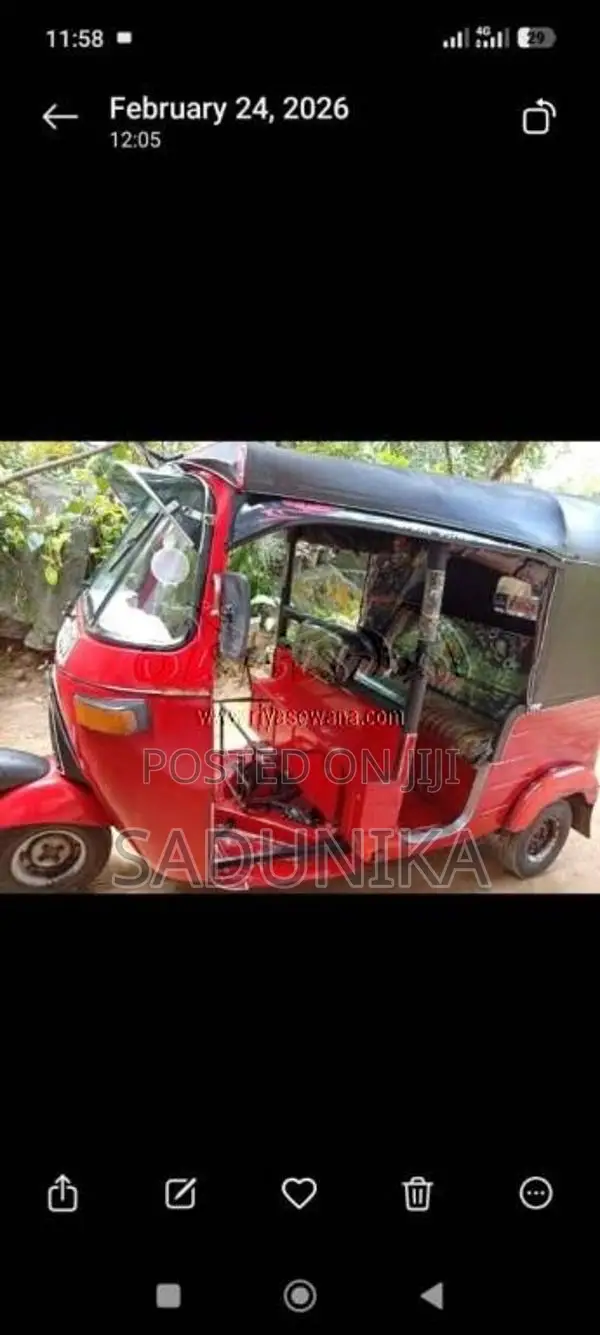 Bajaj 4 Stroke 2009 Three Wheel (Used)