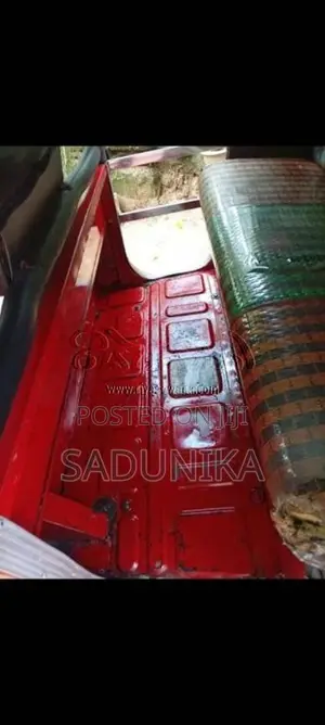 Bajaj 4 Stroke 2009 Three Wheel (Used)
