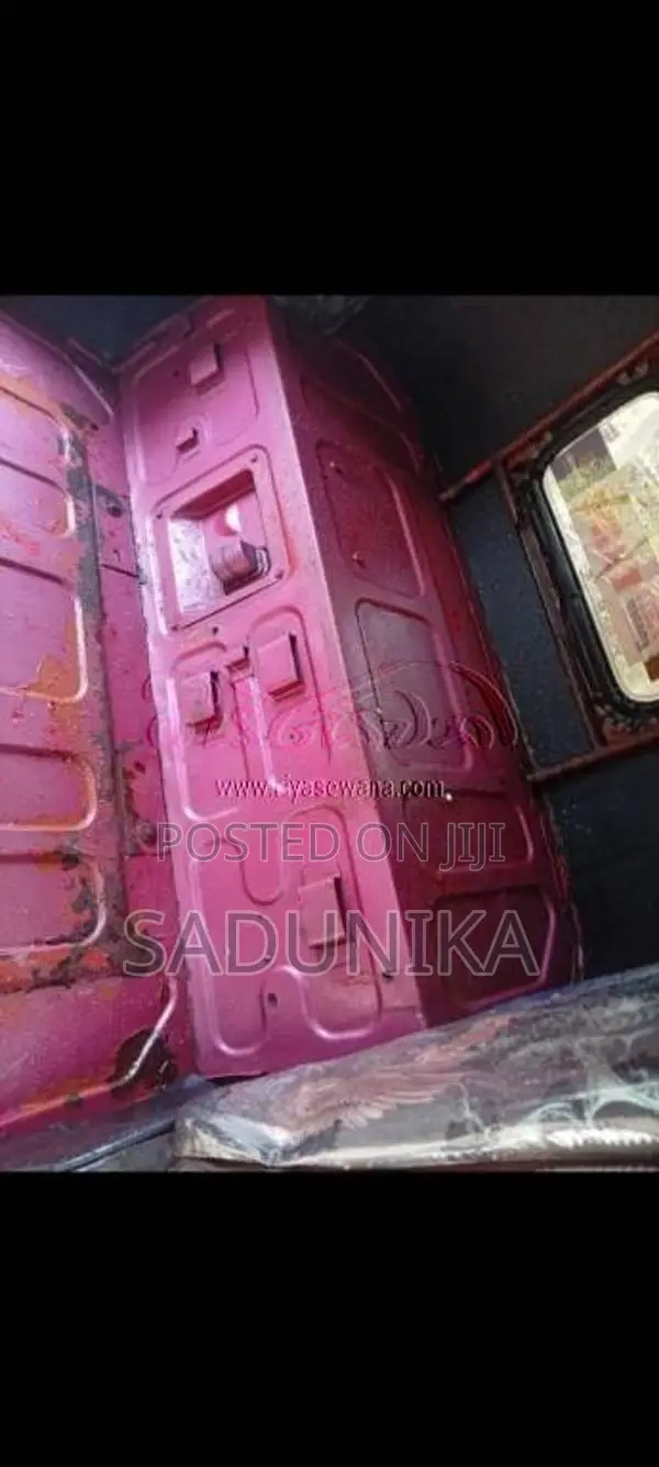 Bajaj 4 Stroke 2009 Three Wheel (Used)