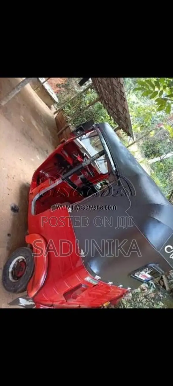 Bajaj 4 Stroke 2009 Three Wheel (Used)