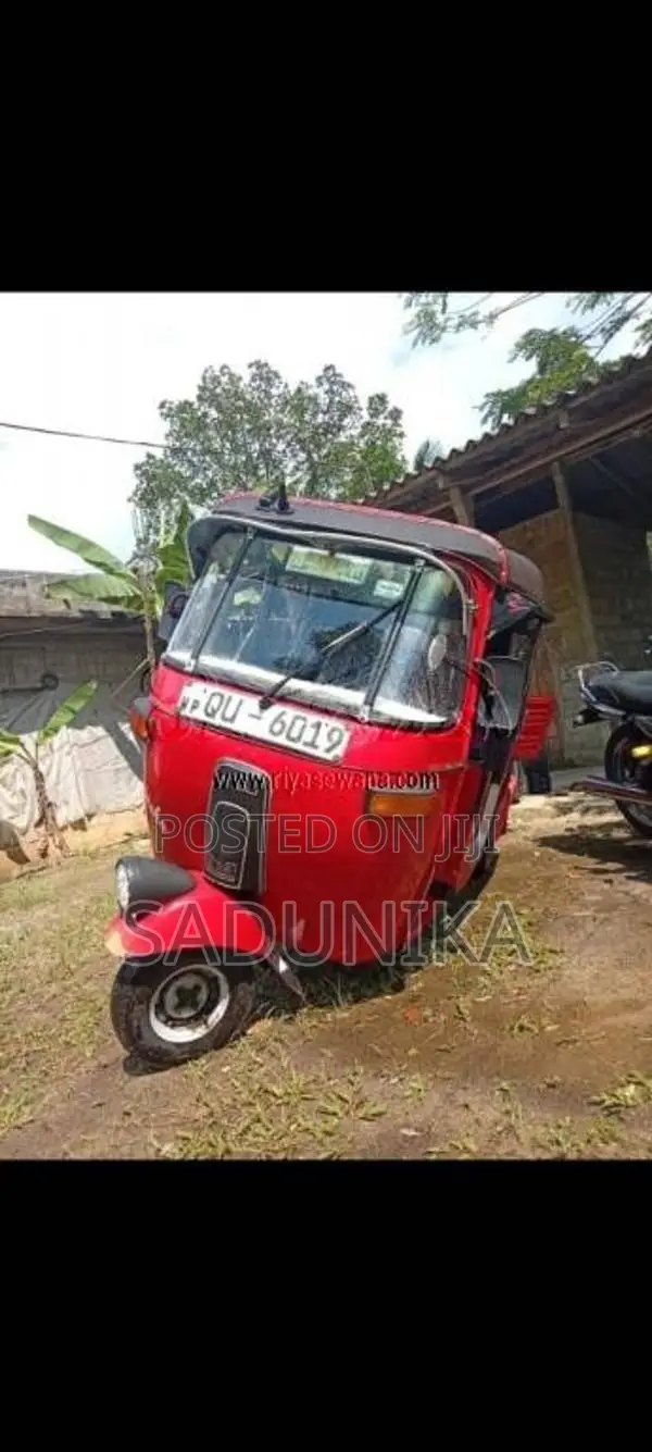 Bajaj 4 Stroke 2009 Three Wheel (Used)