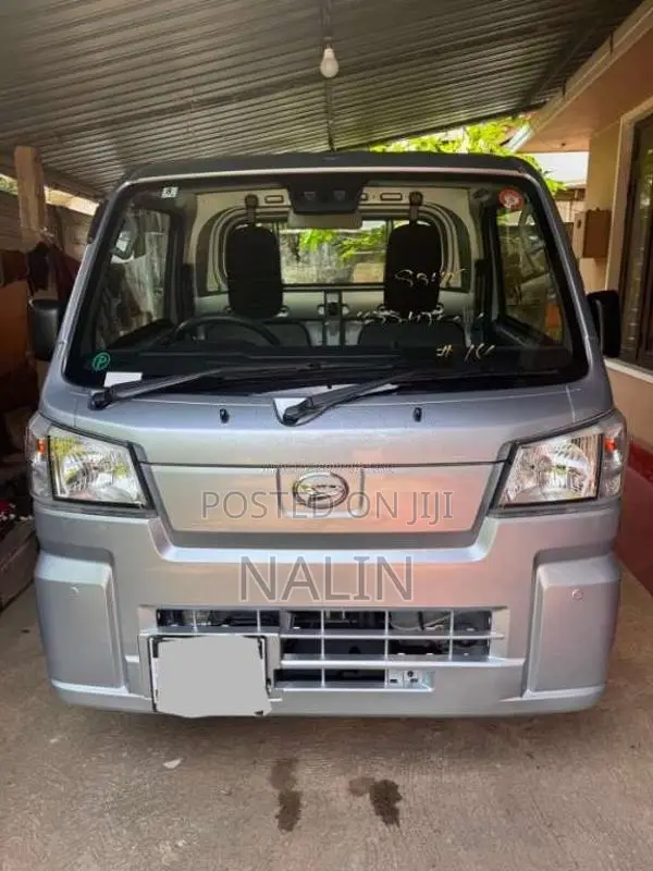 Daihatsu Hijet 2023 Lorry (Used)