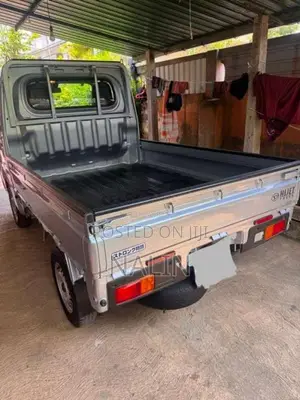 Daihatsu Hijet 2023 Lorry (Used)