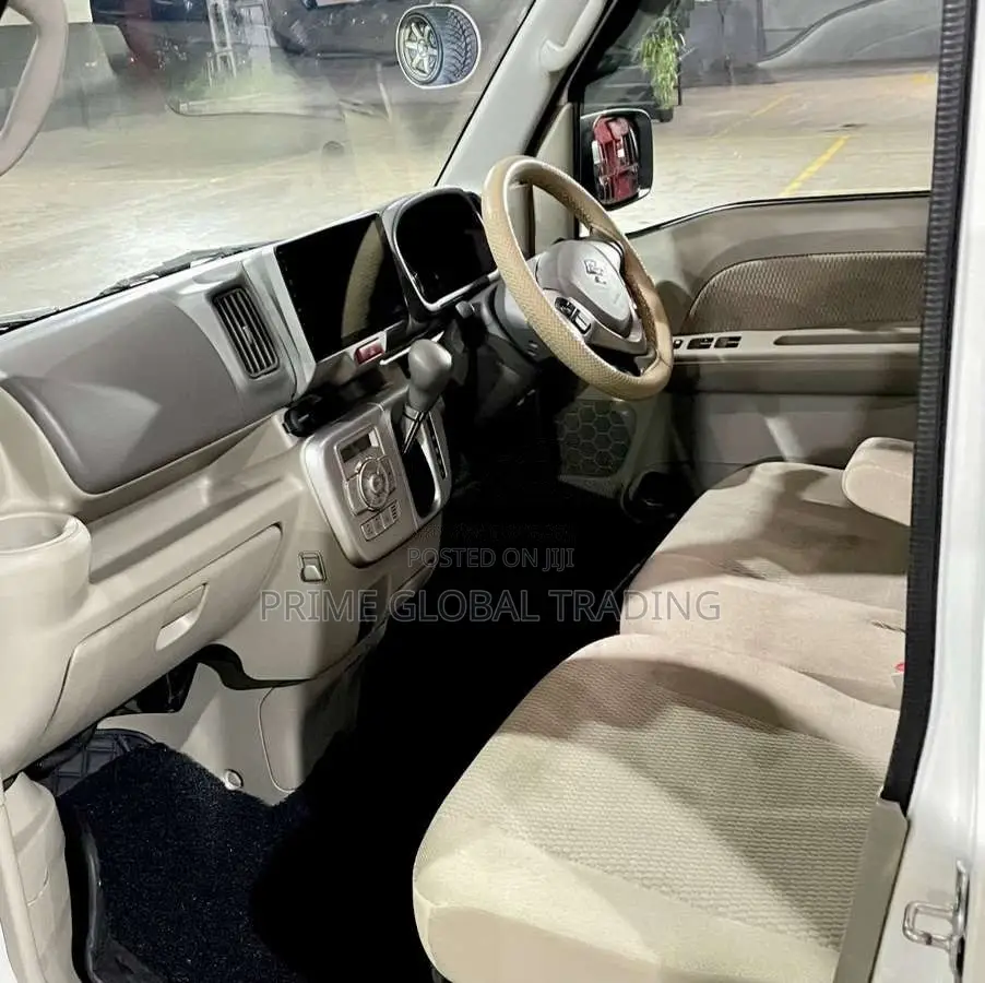 Suzuki Every Wagon 2024 Van (Used)