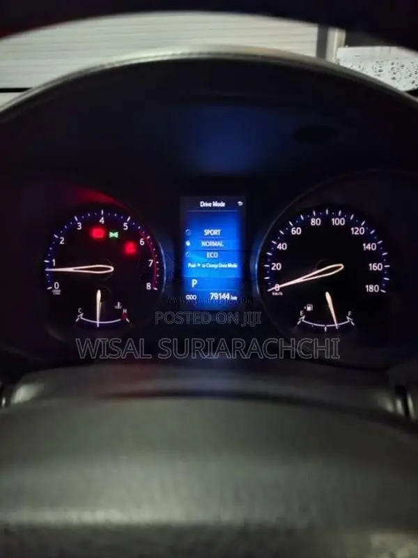 Toyota CHR NGX 10 2018 SUV (Used)