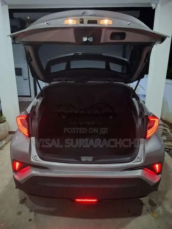 Toyota CHR NGX 10 2018 SUV (Used)