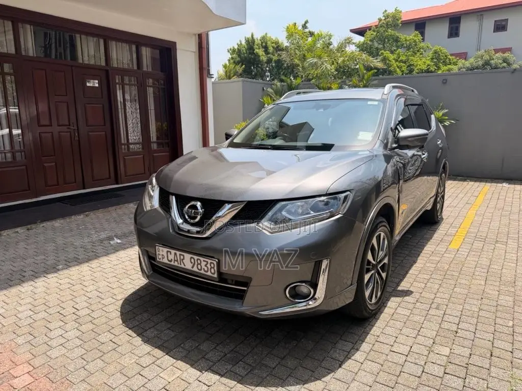 Nissan X-Trail Premier 2016 SUV (Used)