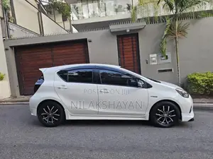 Toyota Aqua 2013 Car (Used)