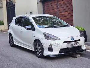 Toyota Aqua 2013 Car (Used)