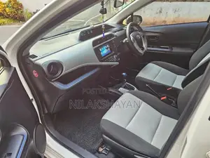 Toyota Aqua 2013 Car (Used)