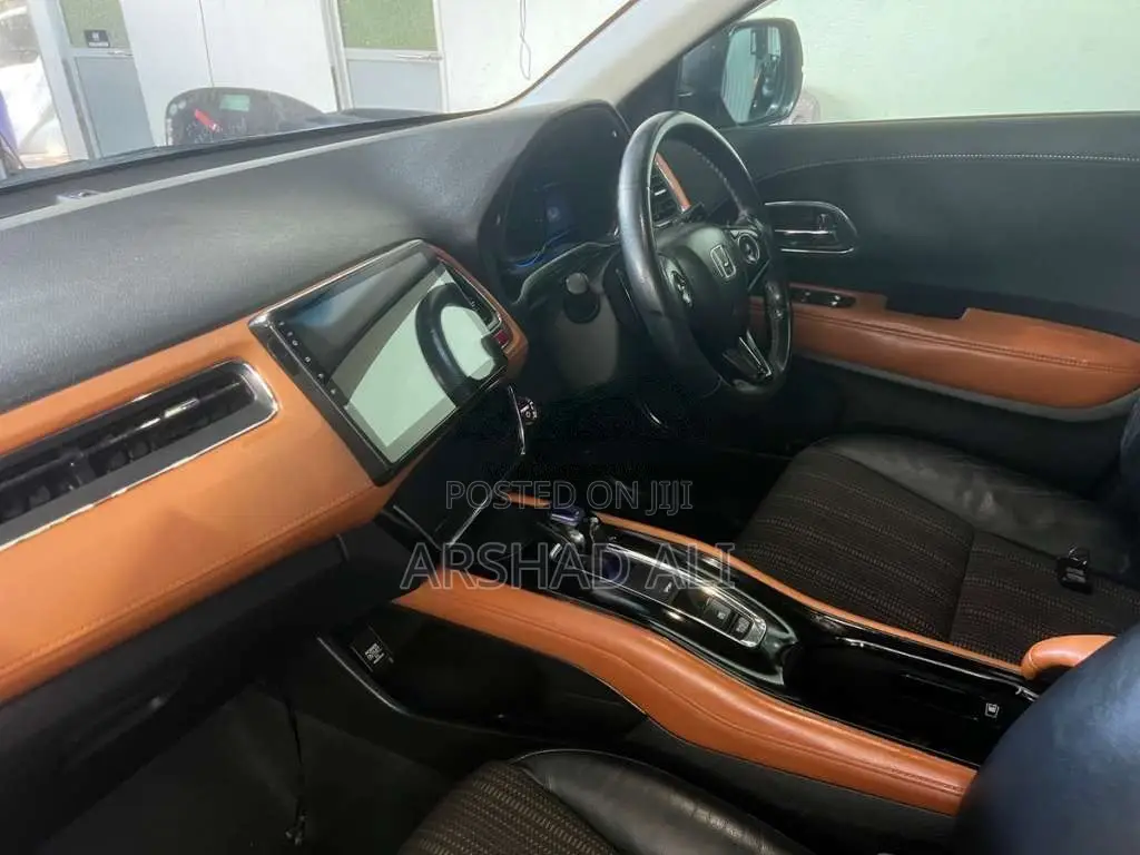 Honda Vezel 2014 SUV (Used)