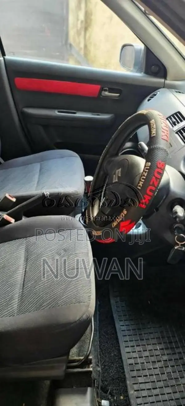 Suzuki Swift 2011 Car (Used)