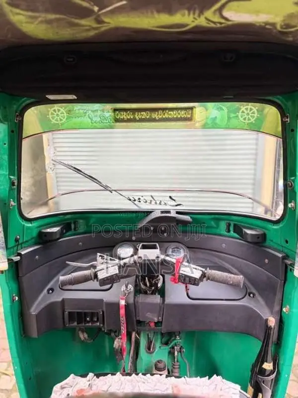 Bajaj RE 4 Stroke 2015 Three Wheel (Used)